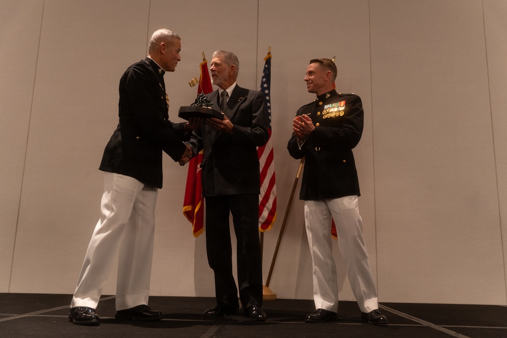 DVIDS - Images - Newest Inductees Honored at Marine Corps Marathon Hall ...