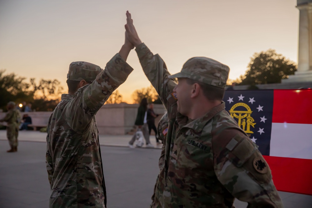 DVIDS - Images - JTF-DC Re-enlistment [Image 5 of 5]