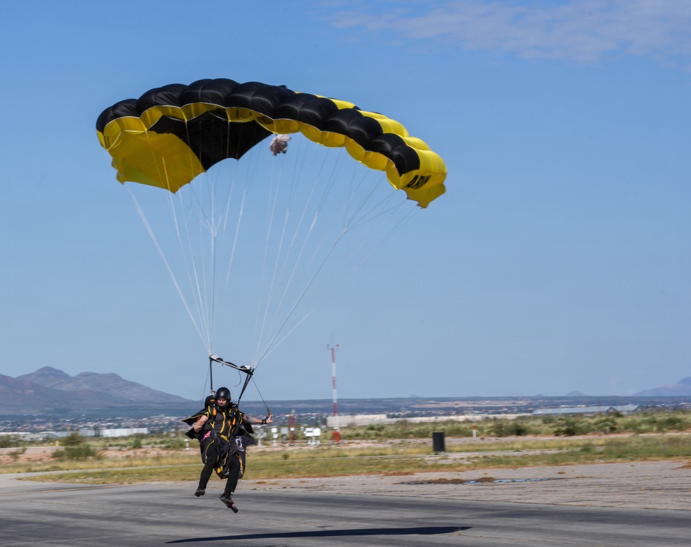 DVIDS - Images - 2026 Amigo Airsho Brings Aviation and Community ...