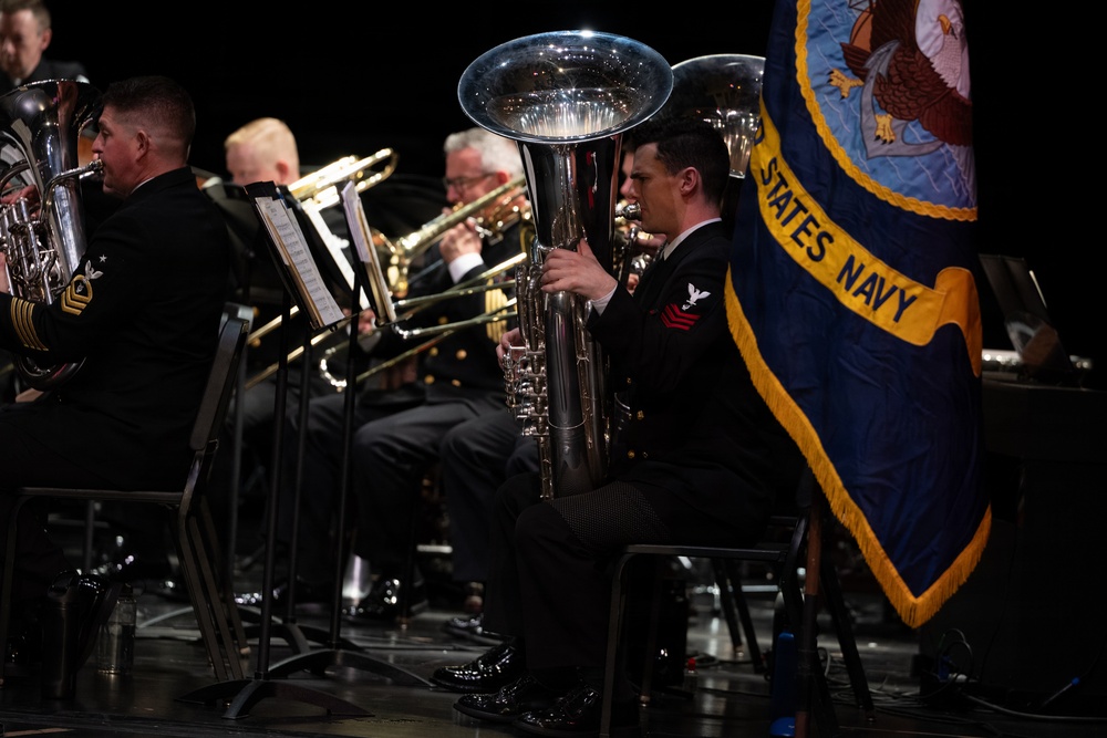 U.S. Navy Concert Band gives community concert