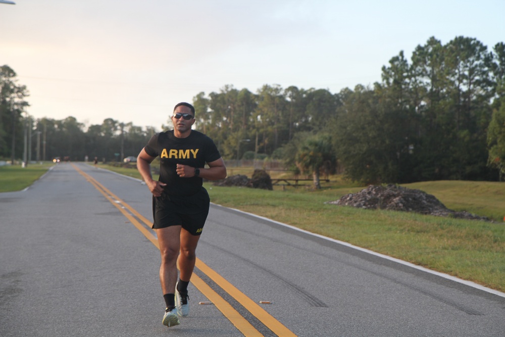 Florida Army National Guard Soldiers Conduct Annual Army Fitness Test
