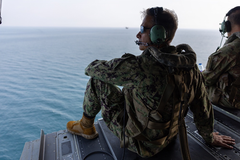 DVIDS - News - CENTCOM Commander Visits Strait of Hormuz during ...