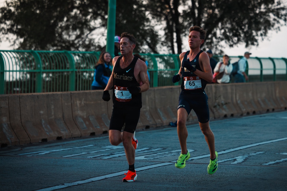 DVIDS - Images - The 51st Marine Corps Marathon [Image 11 of 36]