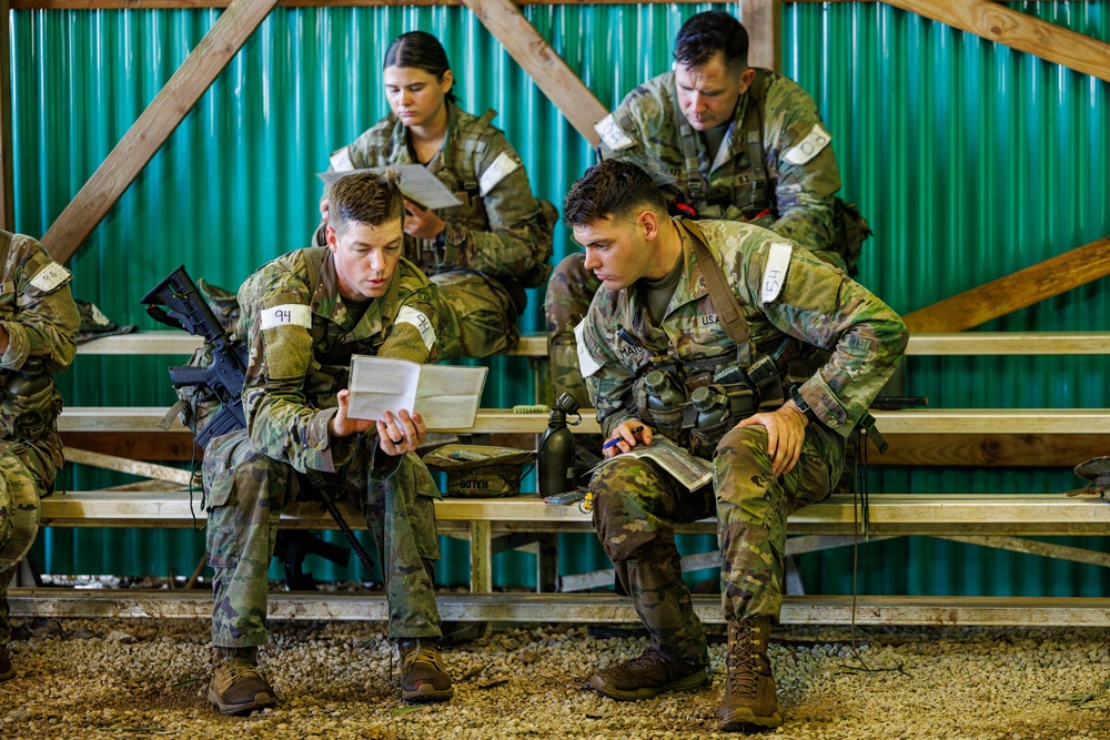 DVIDS - News - Ministry of Presence: Three 25th Infantry Division ...
