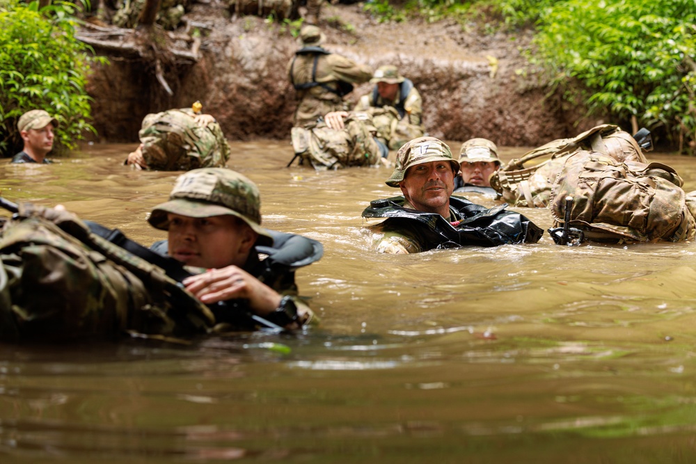 DVIDS - News - Ministry of Presence: Three 25th Infantry Division ...