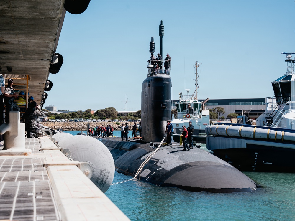 DVIDS - News - U.S. Navy submarine arrives in Western Australia for ...