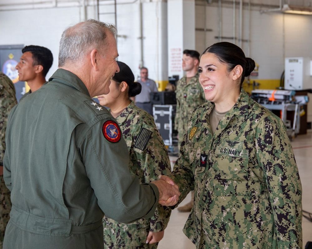 DVIDS - Images - Commander, Naval Air Force Atlantic Visits Strategic ...