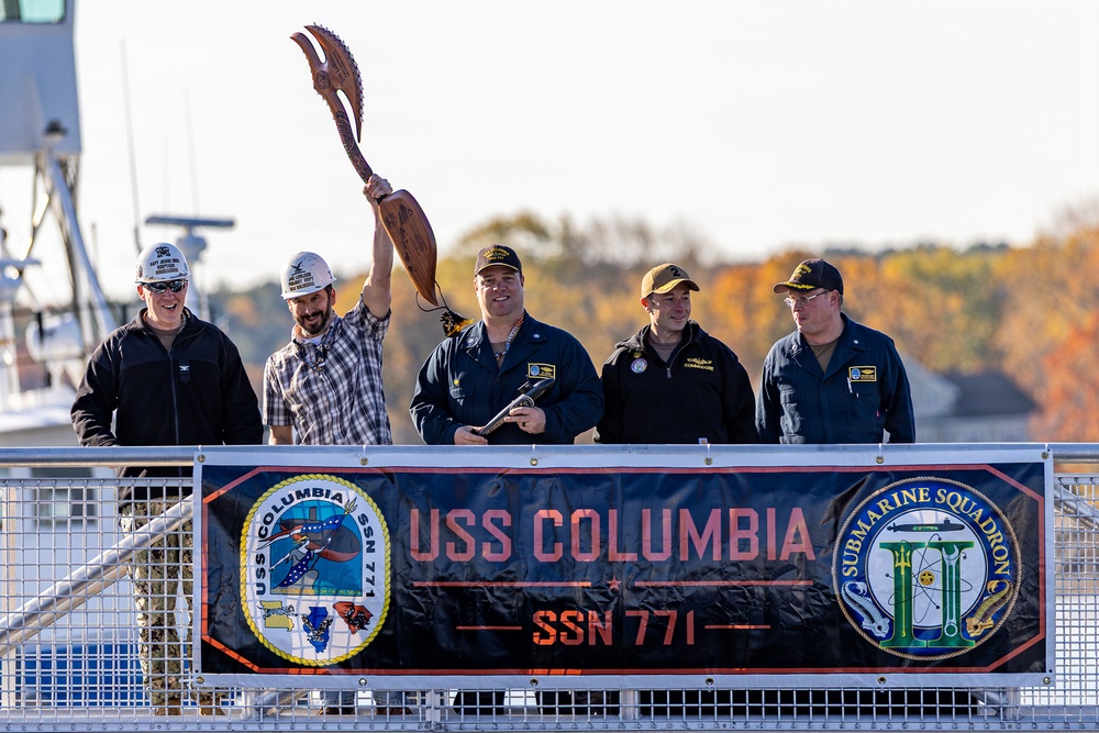 USS Columbia arrives at Portsmouth Naval Shipyard
