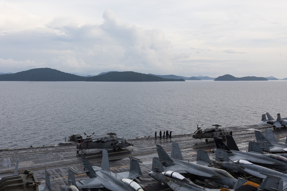 DVIDS - News - George H.W. Bush Carrier Strike Group Arrives in Thailand