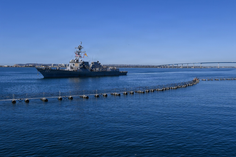 DVIDS - Images - USS Gridley Arrives at Naval Base San Diego [Image 1 of 5]